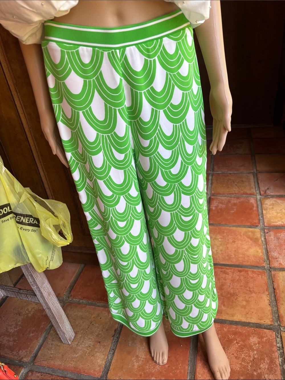 Green Scallop-Pattern Wide Leg Pants each item sold separate - Picture 3 of 8